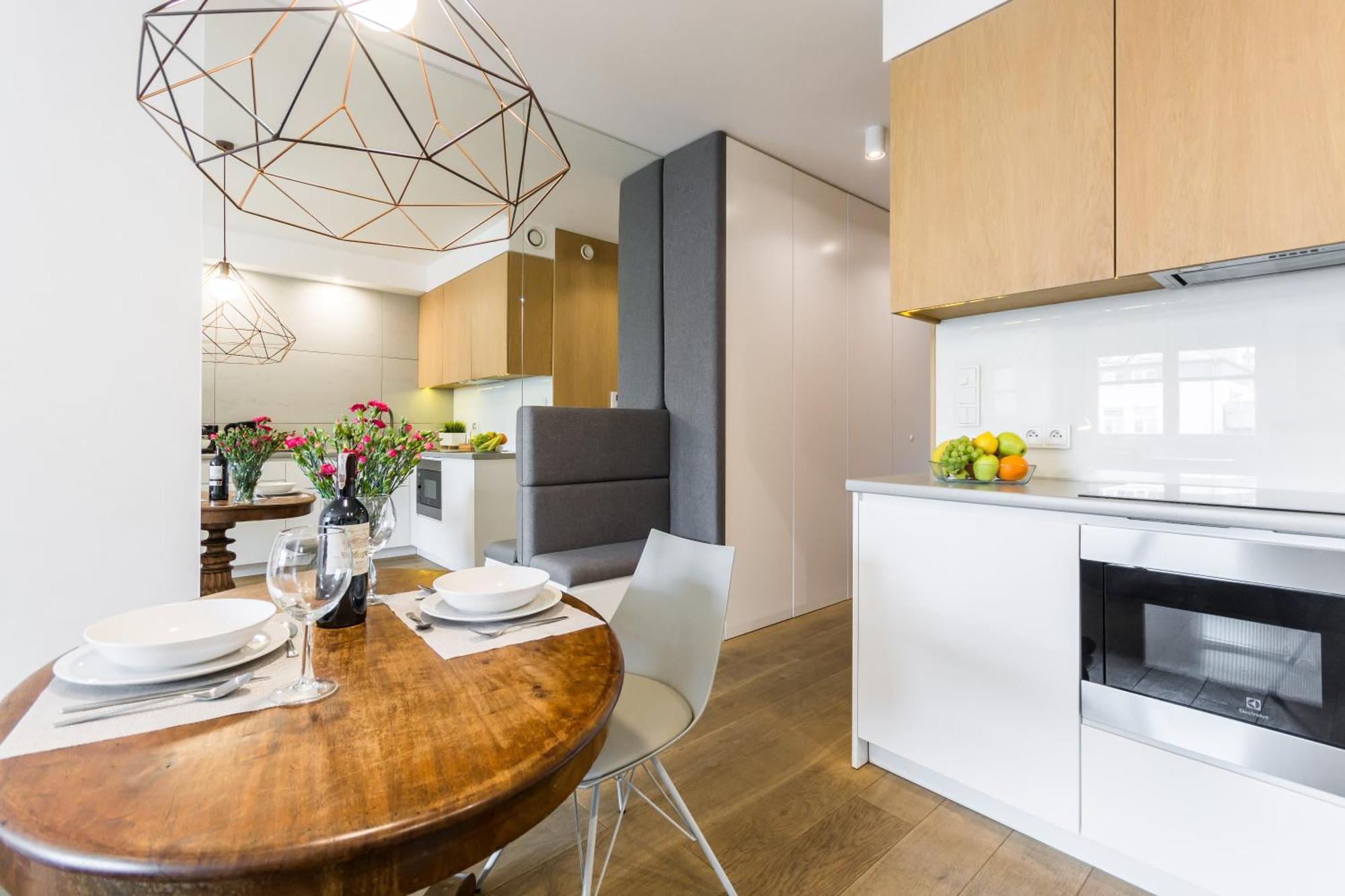 Old Town Premium Queen'S Apartments Krakow Bagian luar foto