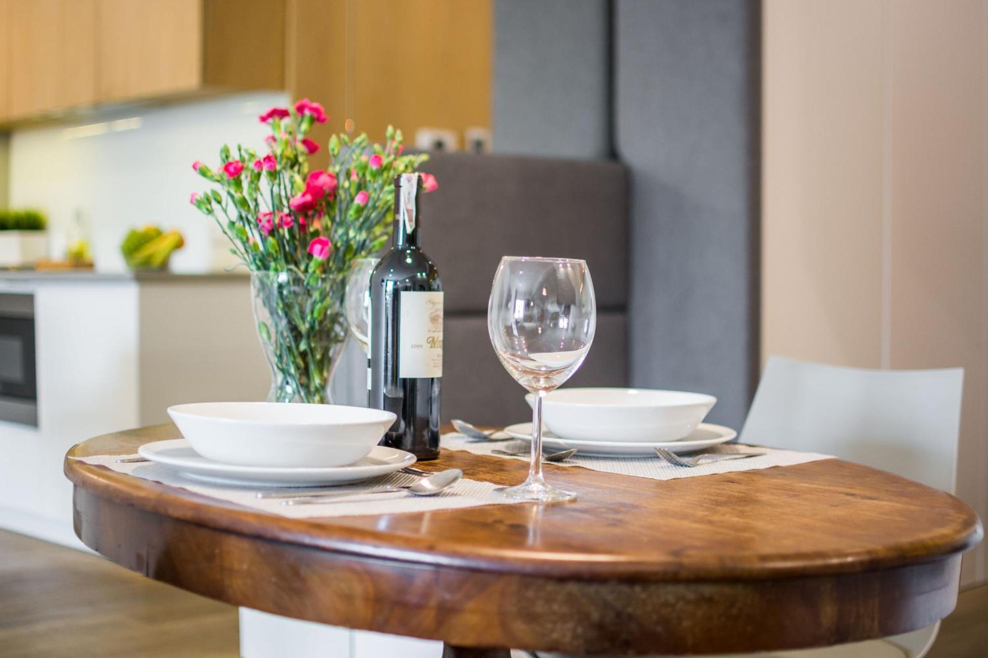 Old Town Premium Queen'S Apartments Krakow Bagian luar foto