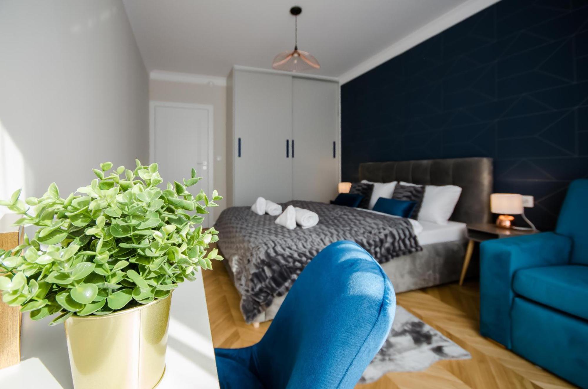 Old Town Premium Queen'S Apartments Krakow Bagian luar foto