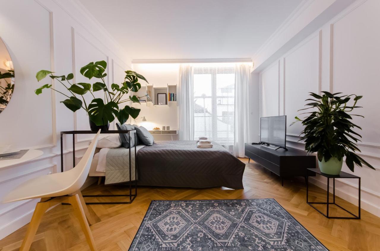 Old Town Premium Queen'S Apartments Krakow Bagian luar foto